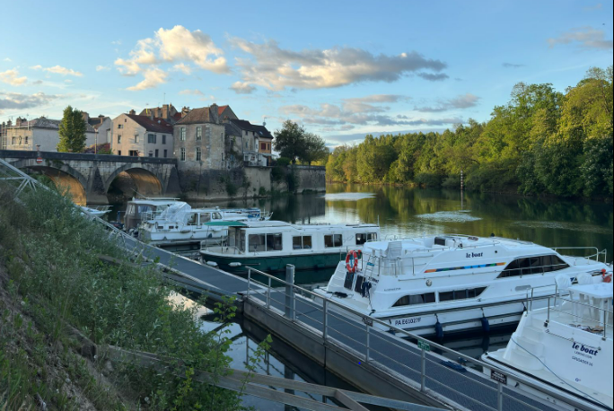 🛥️Péniche sur la Saône🛥️